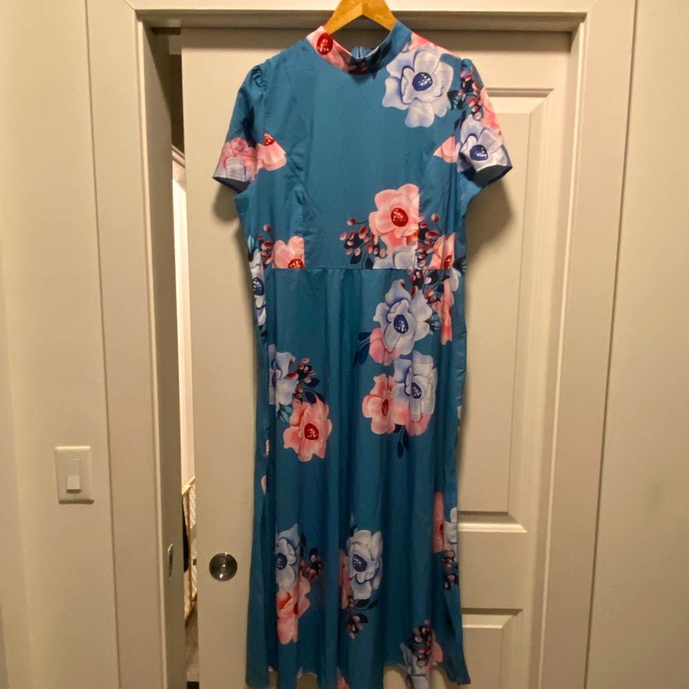 SHEIN Blue Floral Maxi Dress